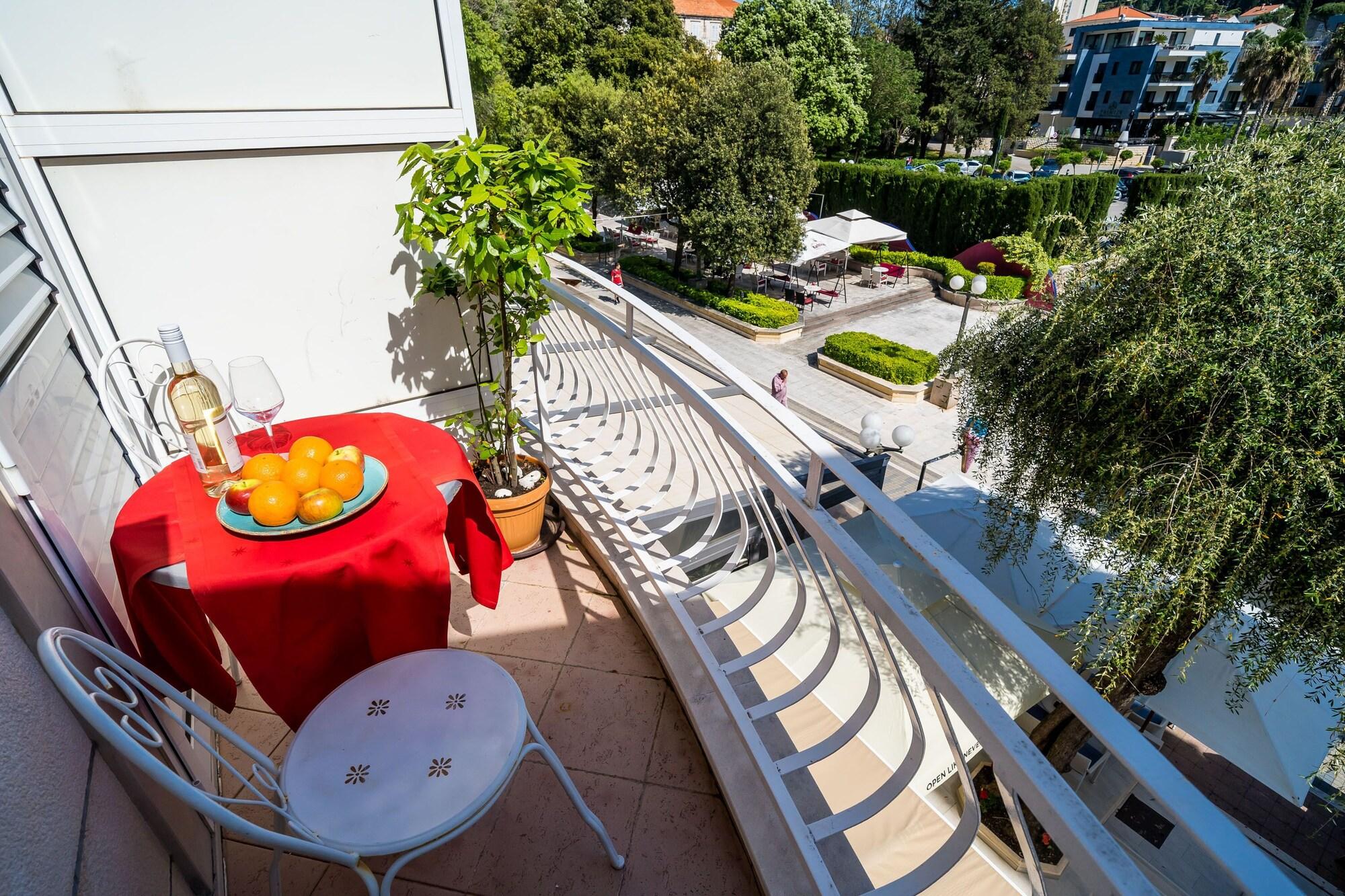 Szálloda Hotel Dubrovnik 3*