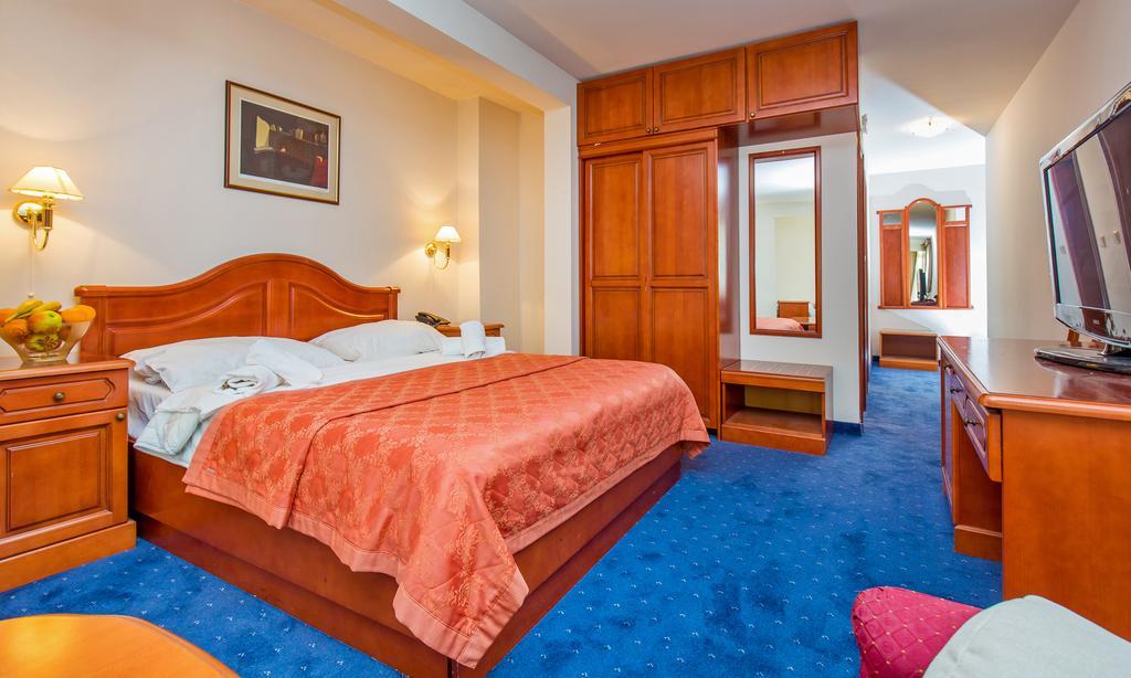 Szálloda Hotel Dubrovnik 3*